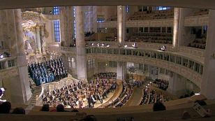 Frauenkirche_innen.jpg